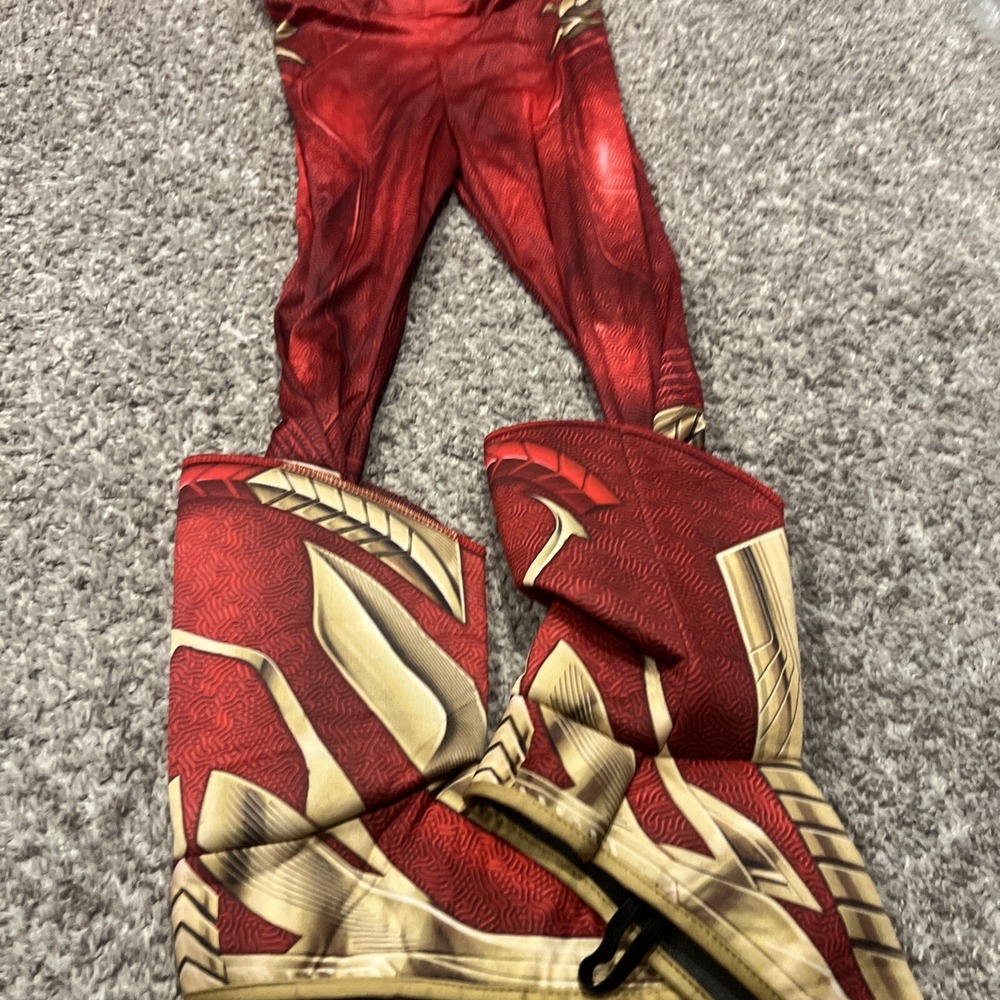 The Flash Costume Size Medium - Picture 4 of 4